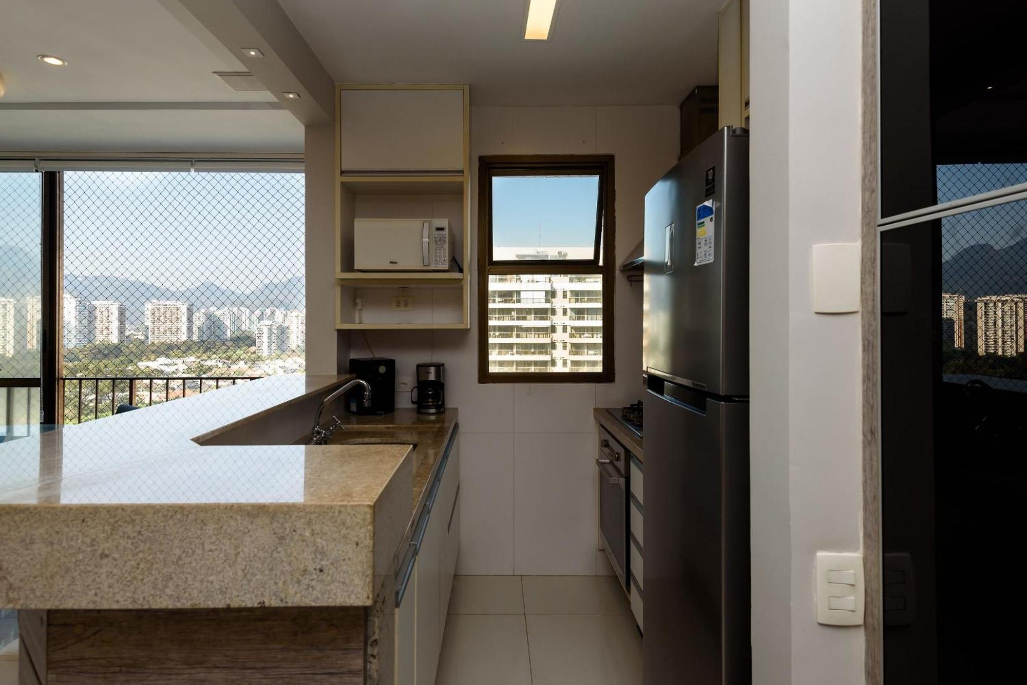 Apartamento 2 Beira-mar Com Piscina | Lc 6250/1203 *