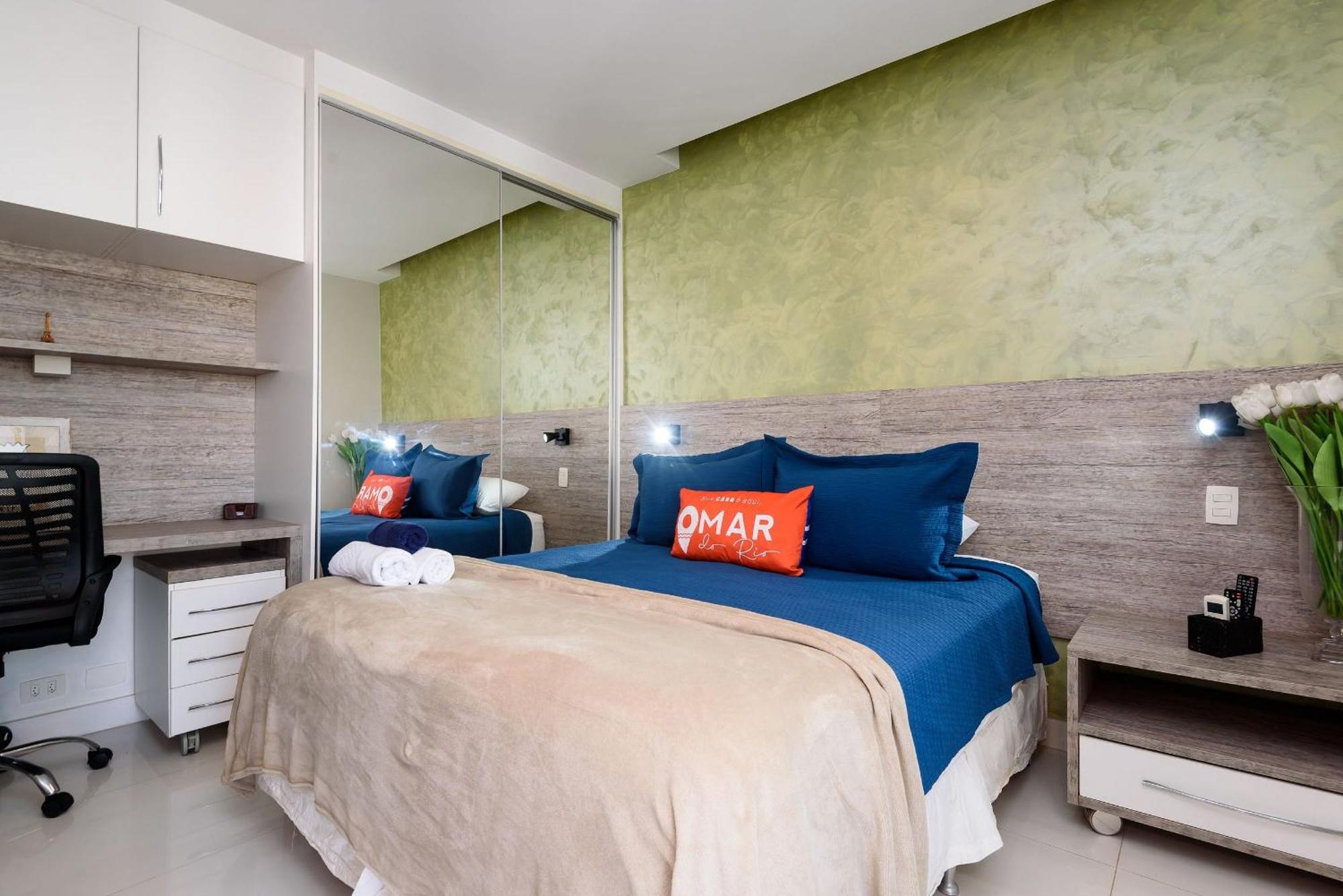Apartamento 2 Beira-mar Com Piscina | Lc 6250/1203 *